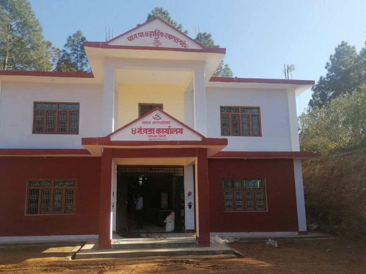 बैतडीको पाटन नगरपालिकाका पाँच वडामा नयाँ भवन